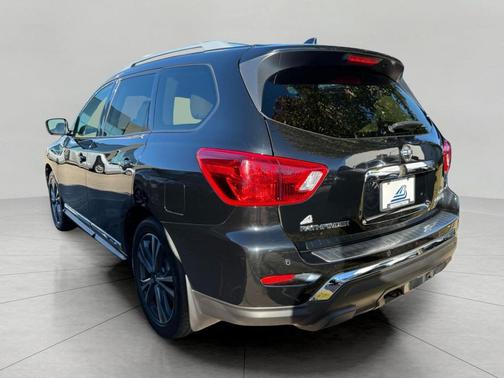 2019 Nissan Pathfinder Platinum