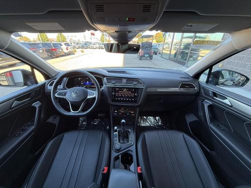 2024 Volkswagen Tiguan 2.0T SE 4MOTION