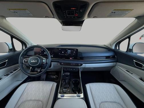 2025 Kia Carnival SX