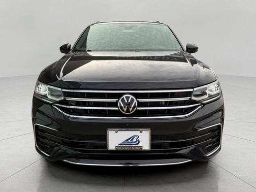 2022 Volkswagen Tiguan 2.0T SEL R-Line 4MOTION