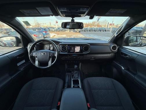 2011 Chrysler Town & Country Limited