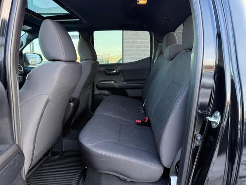 2011 Chrysler Town & Country Limited