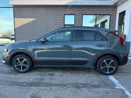 2024 Kia Niro EX