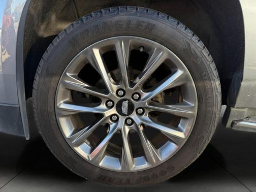 2020 Cadillac Escalade Luxury