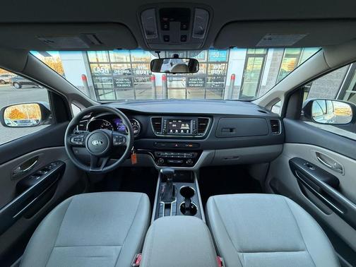 2020 Kia Sedona LX