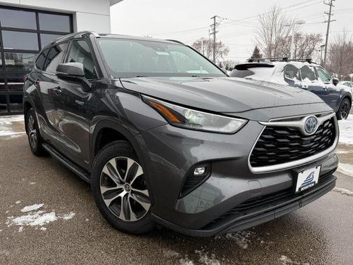 2021 Toyota Highlander Hybrid XLE
