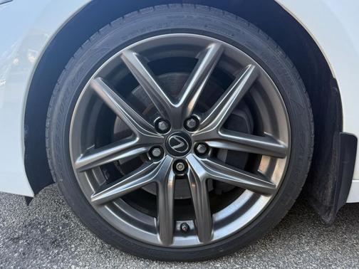 2018 Lexus IS 300 Base