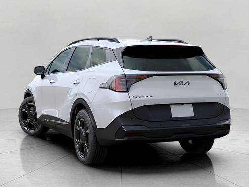 Snow White Pearl 2026 Kia Sportage Plug-In Hybrid X-Line Prestige