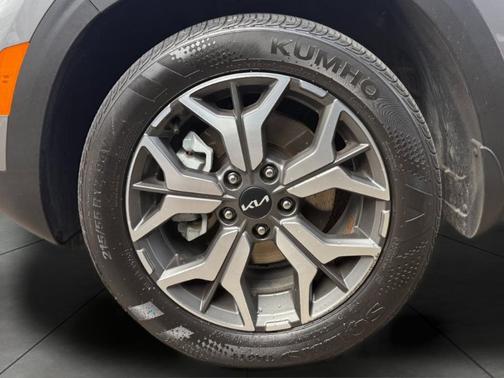 2023 Kia Seltos EX
