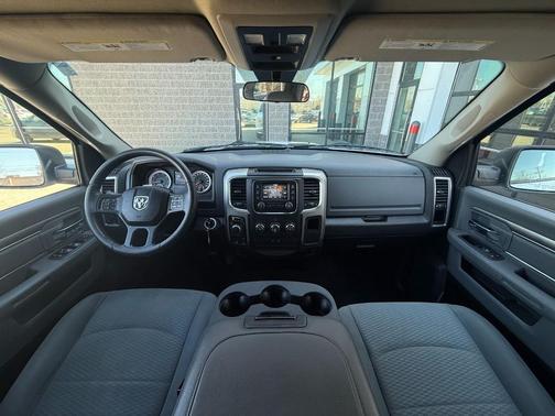 2019 RAM 1500 SLT