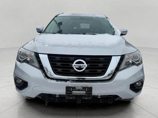 2017 Nissan Pathfinder SV