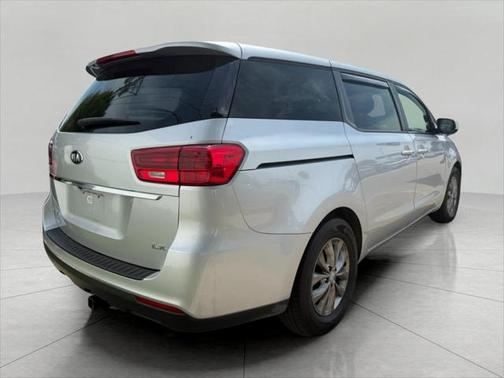 2021 Kia Sedona LX