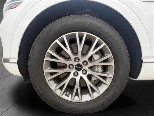2025 Genesis GV80 2.5T