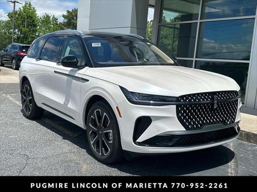 2025 Lincoln Nautilus Reserve