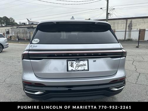 Silver Radiance Metallic Clearcoat 2026 Lincoln Nautilus Premiere