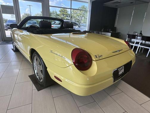 2002 Ford Thunderbird Deluxe