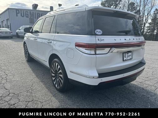 2022 Lincoln Navigator Black Label