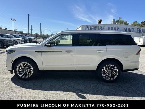 2025 Lincoln Navigator Reserve