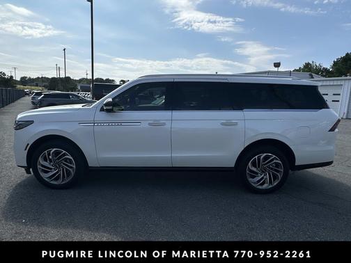 2025 Lincoln Navigator Reserve