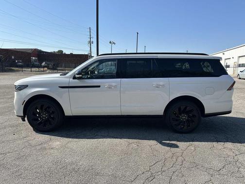 2026 Lincoln Navigator Reserve