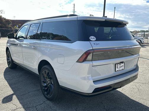 2025 Lincoln Navigator Reserve
