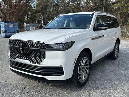 2025 Lincoln Navigator Reserve