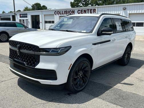 2025 Lincoln Navigator Reserve