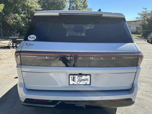 2025 Lincoln Navigator Reserve