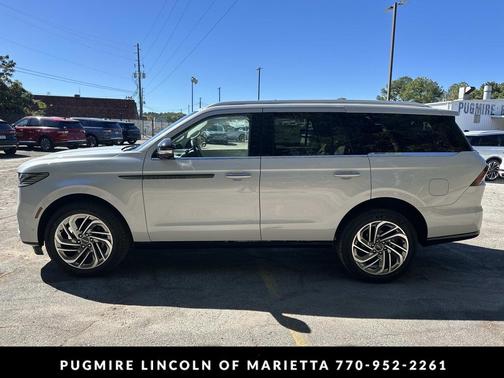 2025 Lincoln Navigator Reserve