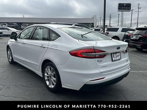 2020 Ford Fusion SE