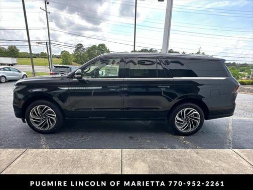 2025 Lincoln Navigator Reserve