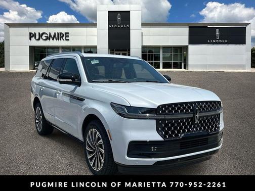 Crystal White Metallic Clearcoat 2026 Lincoln Navigator Black Label