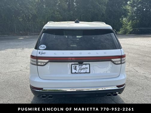 Pristine White Metallic Tri-Coat 2026 Lincoln Aviator Premiere