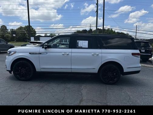Pristine White Metallic Tri-Coat 2023 Lincoln Navigator Black Label