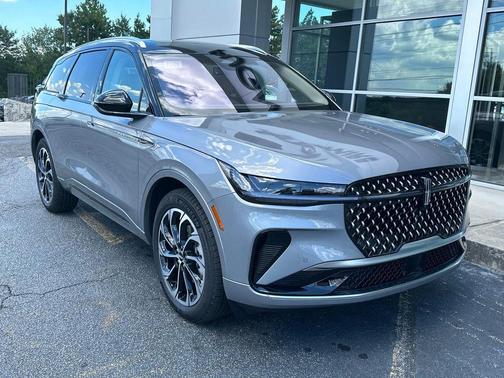 2025 Lincoln Nautilus Reserve