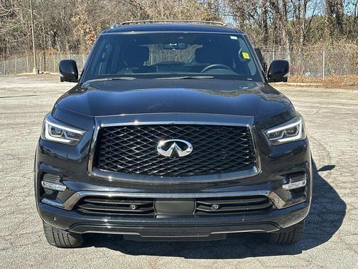 2024 INFINITI QX80 SENSORY AWD