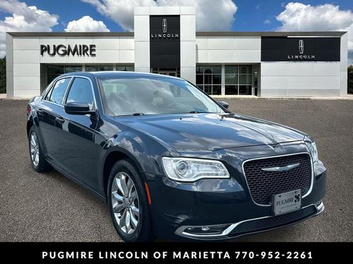 2017 Chrysler 300 Limited