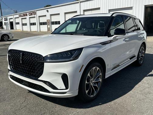 2025 Lincoln Aviator Premiere