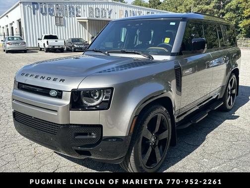 2024 Land Rover Defender 130 P400 X-Dynamic SE