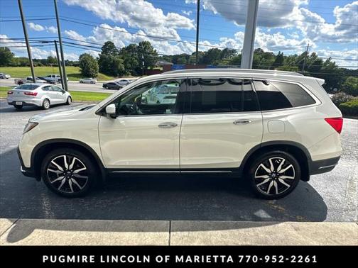 2019 Honda Pilot Touring 8-Passenger