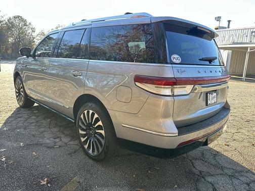 2022 Lincoln Navigator Black Label