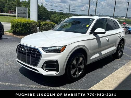 2022 Audi Q5 40 Premium Plus