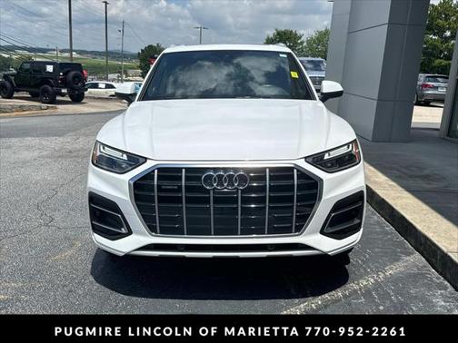 2022 Audi Q5 40 Premium Plus