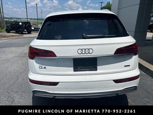2022 Audi Q5 40 Premium Plus