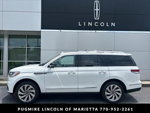 2023 Lincoln Navigator Reserve