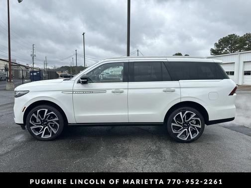 2026 Lincoln Navigator Reserve