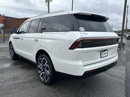 2026 Lincoln Navigator Reserve