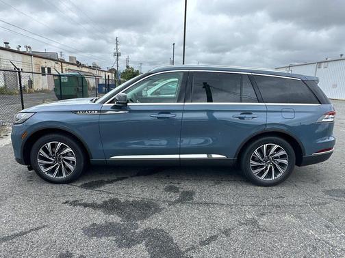 2025 Lincoln Aviator Premiere