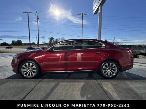 2016 Lincoln MKS Base