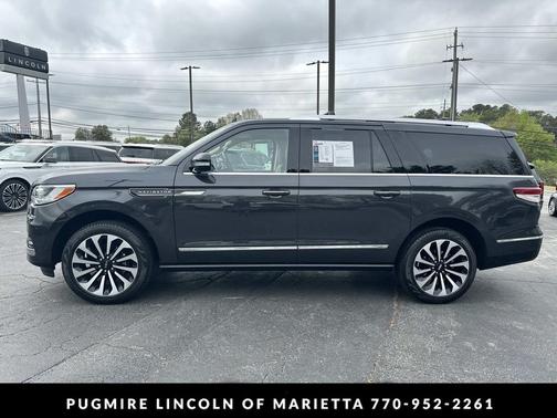 Starlight Gray Premium Colorant 2023 Lincoln Navigator Reserve